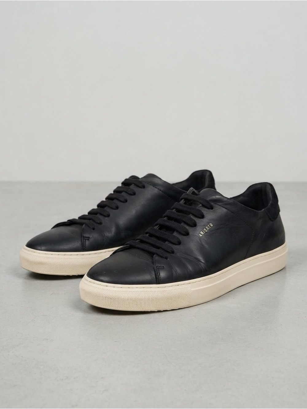 Axel Arigato Black Leather Low-Top Sneakers